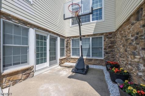 61 Briar Court Hardyston NJ 07419
