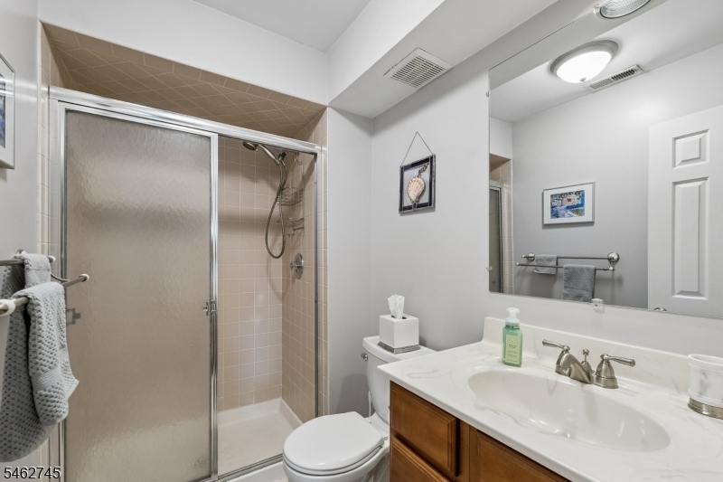 250 Nuthatch Court Readington NJ 08887