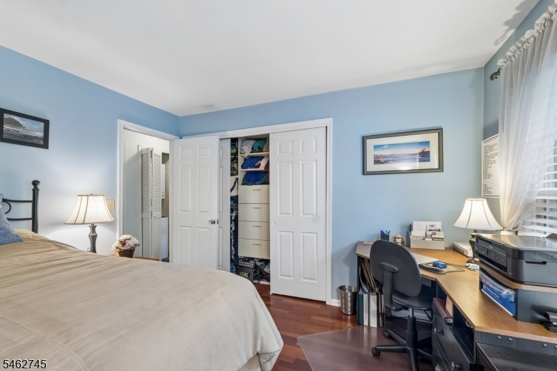 250 Nuthatch Court Readington NJ 08887