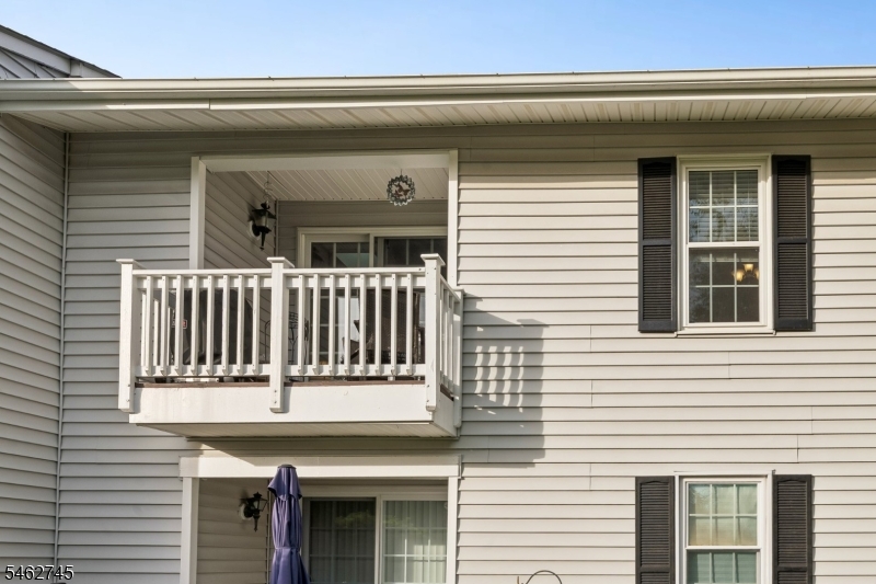 250 Nuthatch Court Readington NJ 08887