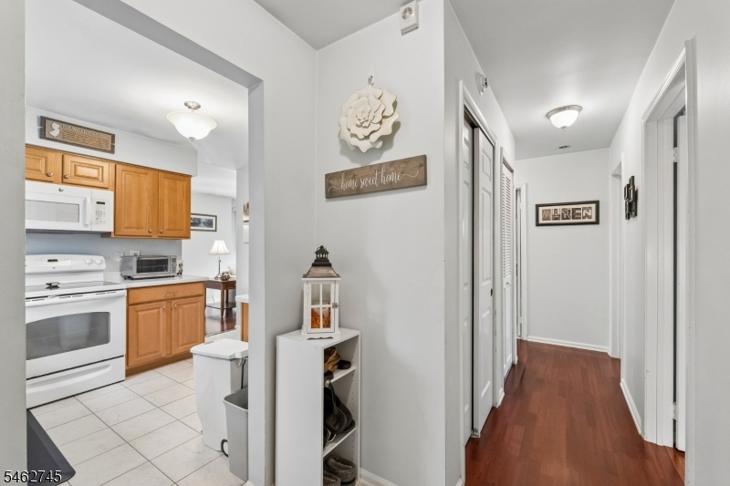 250 Nuthatch Court Readington NJ 08887