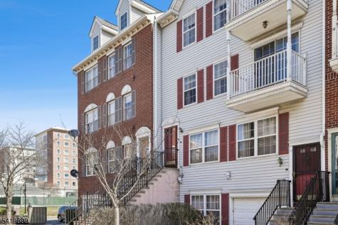 48 Cornerstone Lane Newark NJ 07103