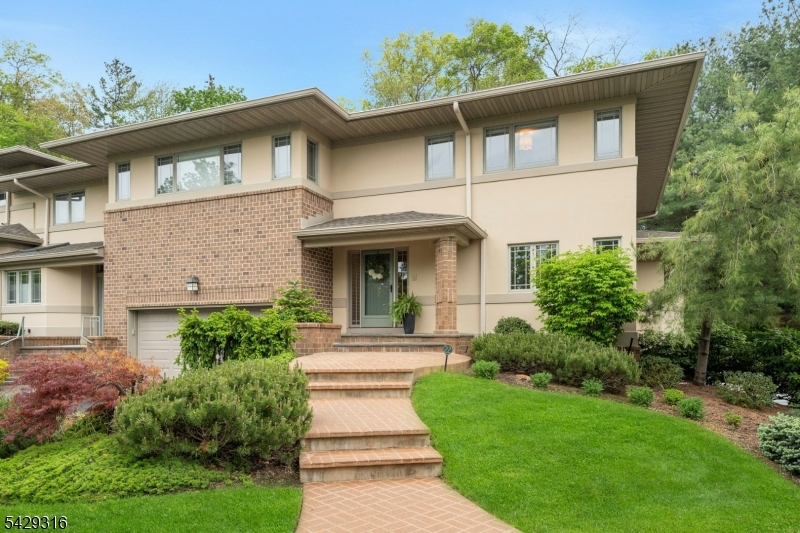 22 Fox Run Road Allendale NJ 07401