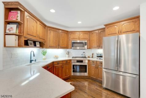 22 Fox Run Road Allendale NJ 07401