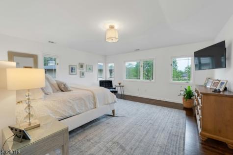 22 Fox Run Road Allendale NJ 07401
