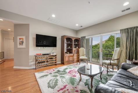 5201 Warrens Way Wanaque NJ 07465