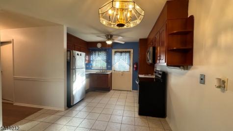 87 Dorchester Drive Lakewood NJ 08701