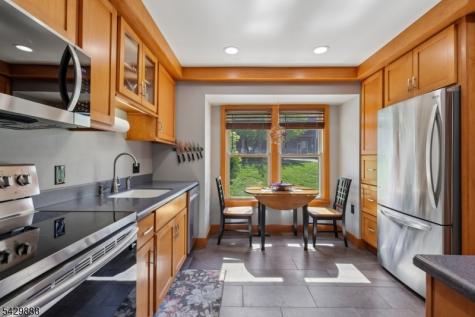 8 Bob White Allamuchy NJ 07840