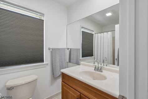 8 Bob White Allamuchy NJ 07840