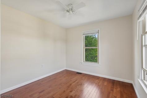 8 Bob White Allamuchy NJ 07840