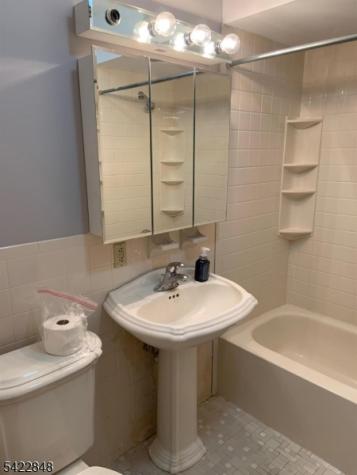 1702 Edison Glen Terrace Edison NJ 08837