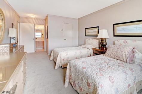 2 Claridge Drive 2hw Verona NJ 07044