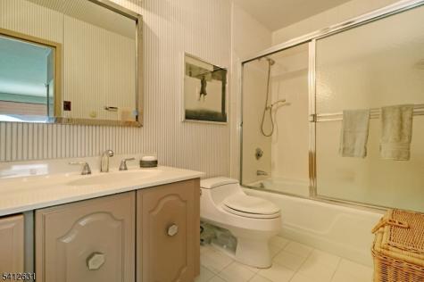 2 Claridge Drive 2hw Verona NJ 07044