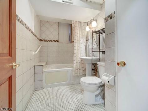 433 Lincoln Avenue City Of Orange NJ 07050