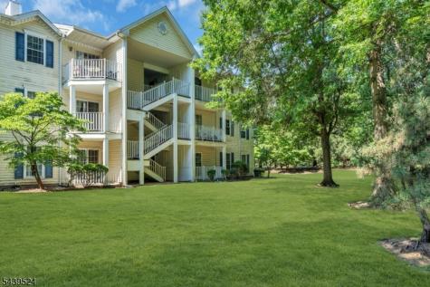 19 Amethyst Way Franklin NJ 08823