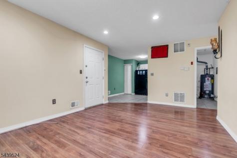 19 Amethyst Way Franklin NJ 08823