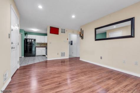 19 Amethyst Way Franklin NJ 08823