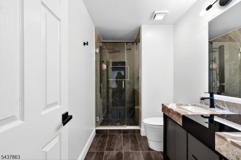 5 Krueger Court Newark NJ 07103