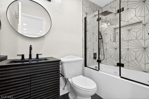 5 Krueger Court Newark NJ 07103