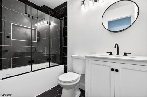 5 Krueger Court Newark NJ 07103