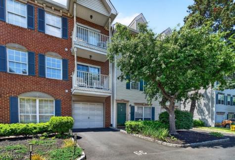 5 Krueger Court Newark NJ 07103