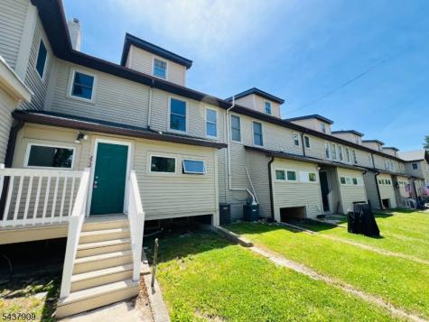 272 E Washington Avenue Washington NJ 07882
