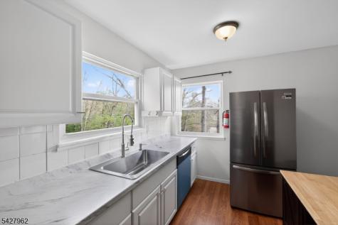 230 C Lake Shore North O2 Montague NJ 07827