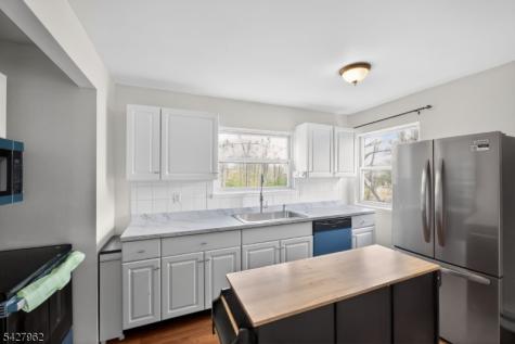 230 C Lake Shore North O2 Montague NJ 07827