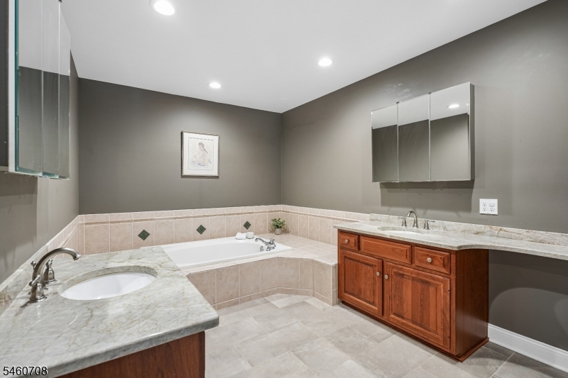 20 Kensington Drive Randolph NJ 07869