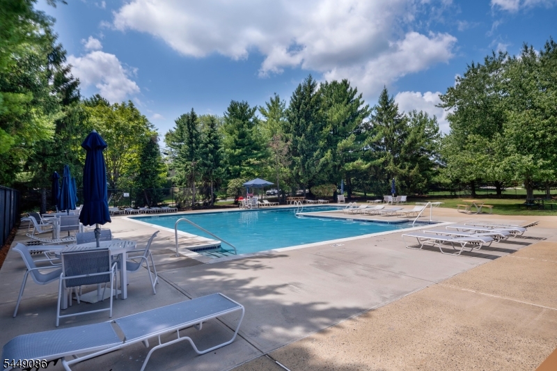903 Wetherburn Court Raritan NJ 08822
