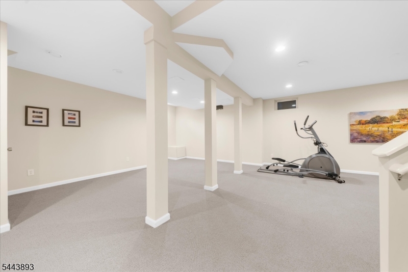 753 Vanessa Lane Branchburg NJ 08853