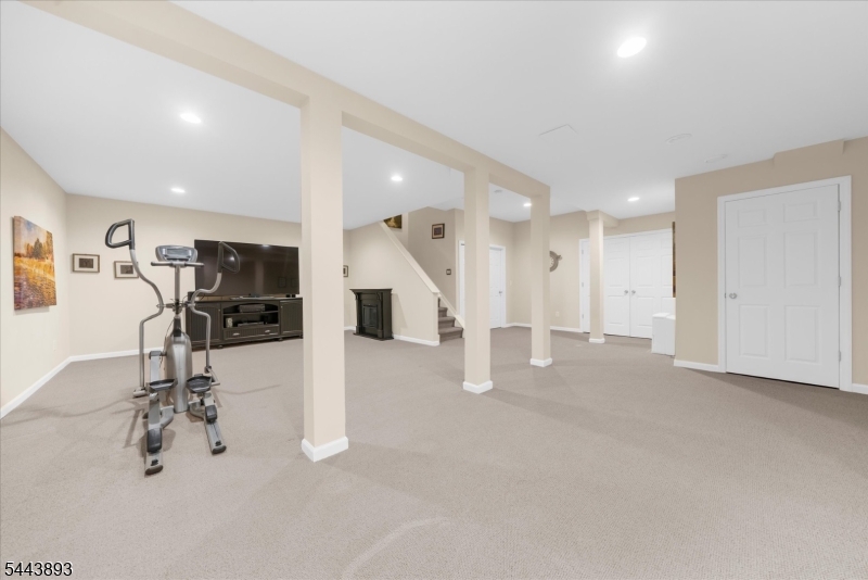 753 Vanessa Lane Branchburg NJ 08853
