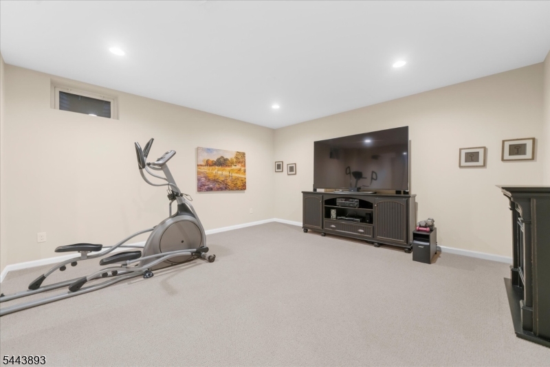 753 Vanessa Lane Branchburg NJ 08853