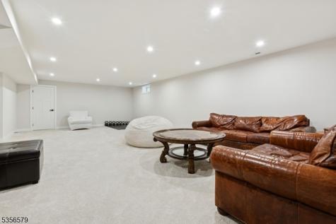 44 Willow Lane Parsippany-troy Hills NJ 07054