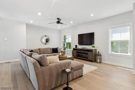 44 Willow Lane Parsippany-troy Hills NJ 07054