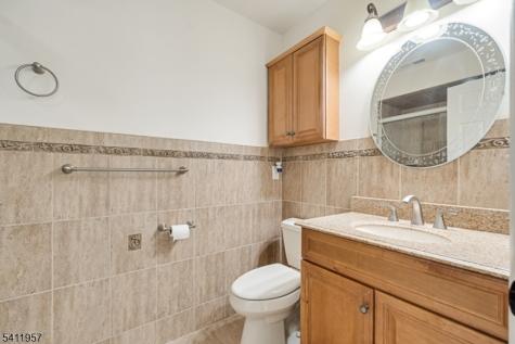 127 Oakmont Court Edison NJ 08820