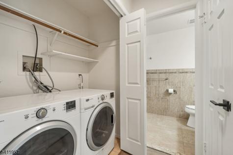 127 Oakmont Court Edison NJ 08820