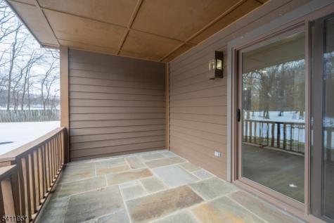 127 Oakmont Court Edison NJ 08820
