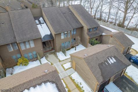 127 Oakmont Court Edison NJ 08820