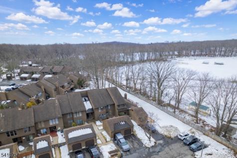 127 Oakmont Court Edison NJ 08820