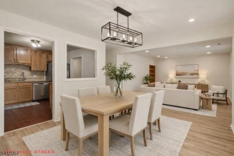 127 Oakmont Court Edison NJ 08820