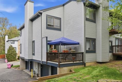 54 Overlook Drive Independence NJ 07840