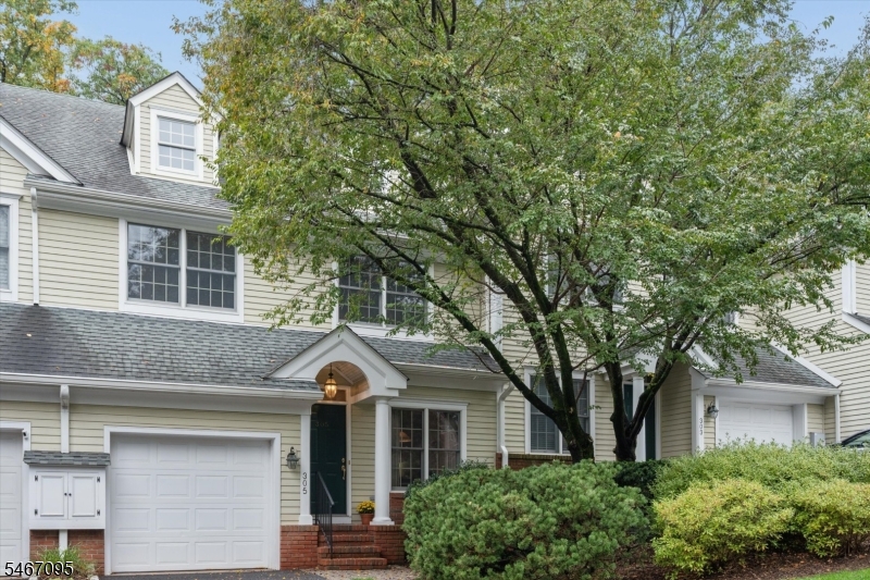 305 Huntington Court Wyckoff NJ 07481