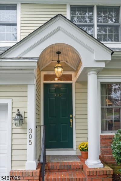 305 Huntington Court Wyckoff NJ 07481