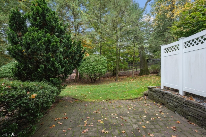 305 Huntington Court Wyckoff NJ 07481