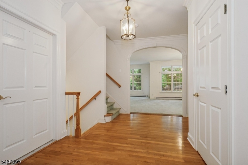 305 Huntington Court Wyckoff NJ 07481