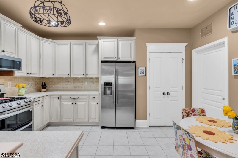 2304 Conrad Way Franklin NJ 08873