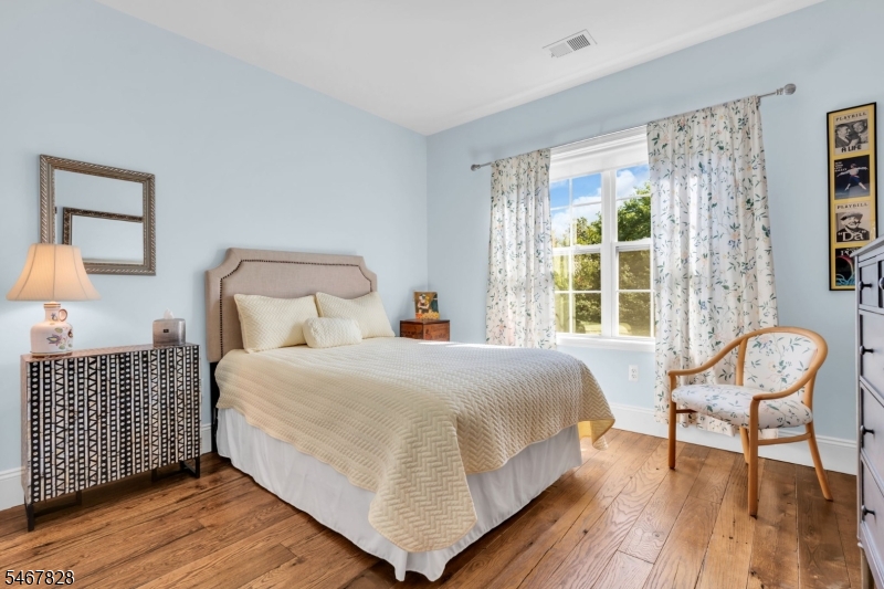 2304 Conrad Way Franklin NJ 08873