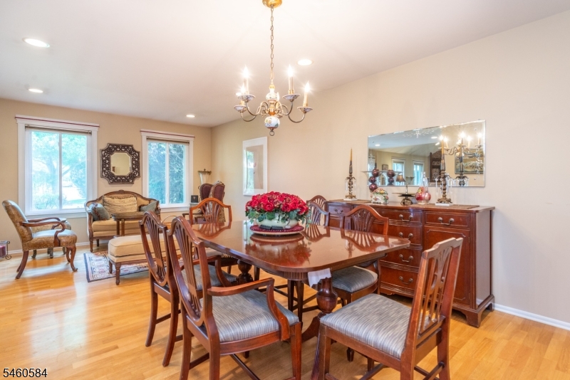 17 Constitution Court Montville NJ 07045