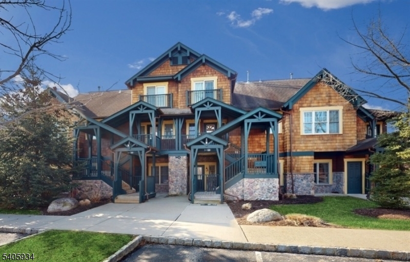 8 Maple Cres Unit 12 Vernon NJ 07462